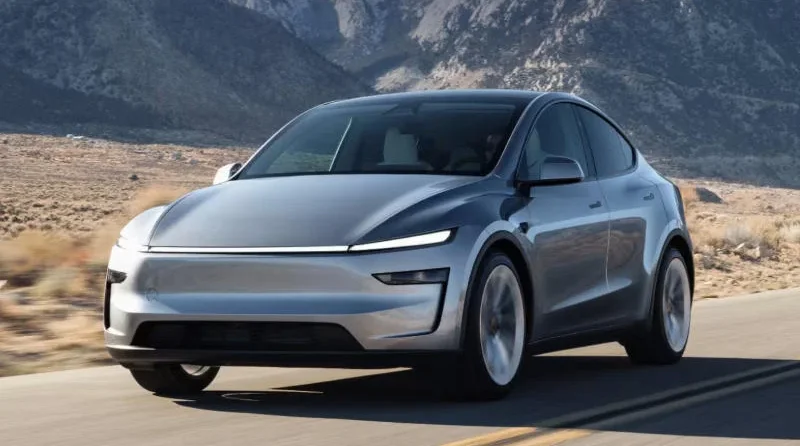 Совет директоров Tesla утверждает, что не ищет замену Маску и верит в его «потрясающий план роста»